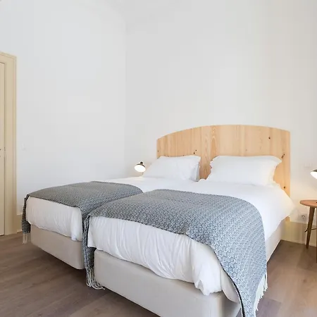 Principe Real Guest house 2*