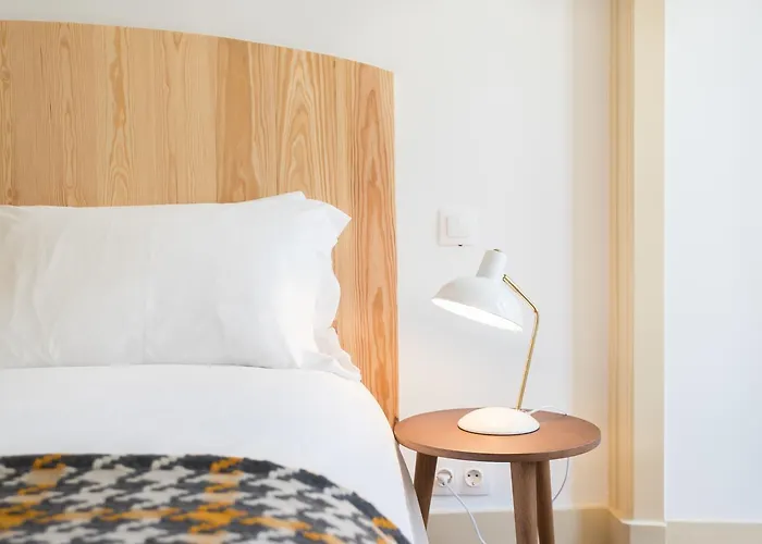 Principe Real Guest house 3*